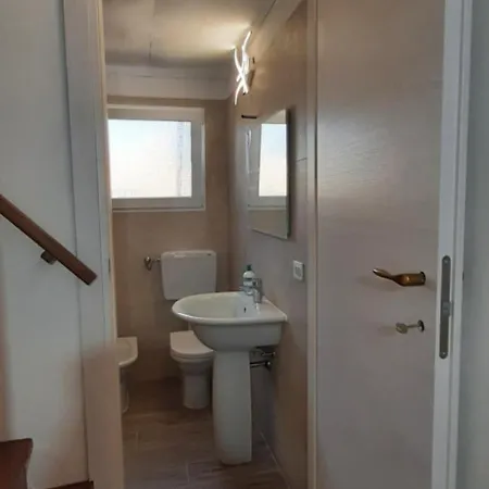 アパート Casa Alice Raccano